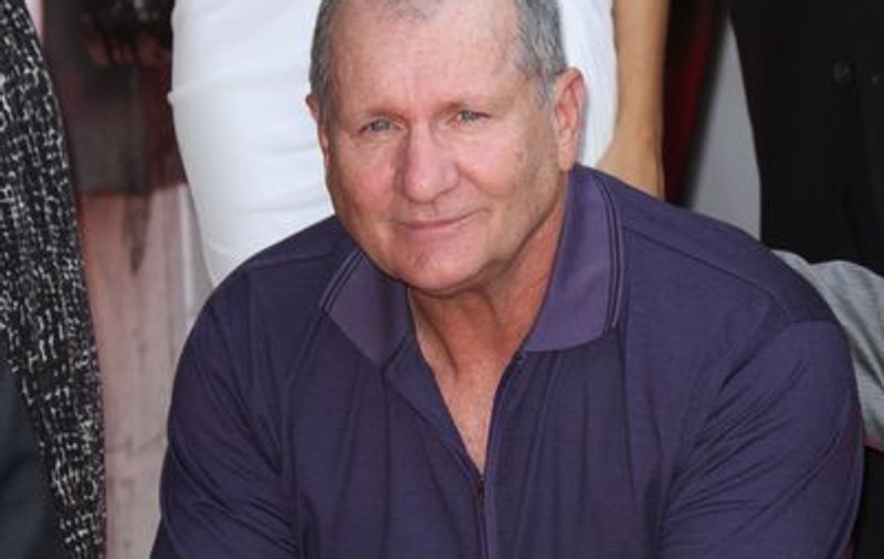 Foto | Îmbătrânit, dar fericit! Ed O'Neill, interpretul lui Al Bundy, a primit o stea pe Walk of Fame