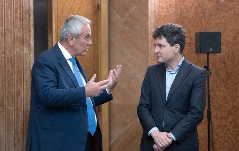 PSD are șanse mici să intre la guvernare, crede un lider social-democrat: „Se doreşte scoaterea castanelor din foc cu mâna altuia”