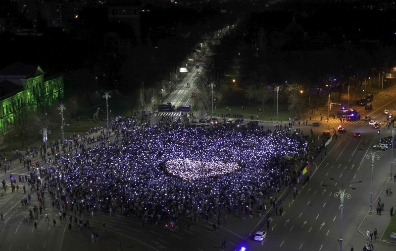 Alternativa la Europa: întunericul așteaptă