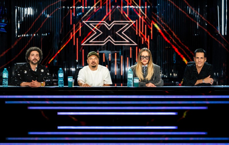 Cum a apărut Ștefan Bănică jr la filmările noului sezon X Factor România alături de Mihai Morar. Juratul și prezentatorul s-au întreținut în culise