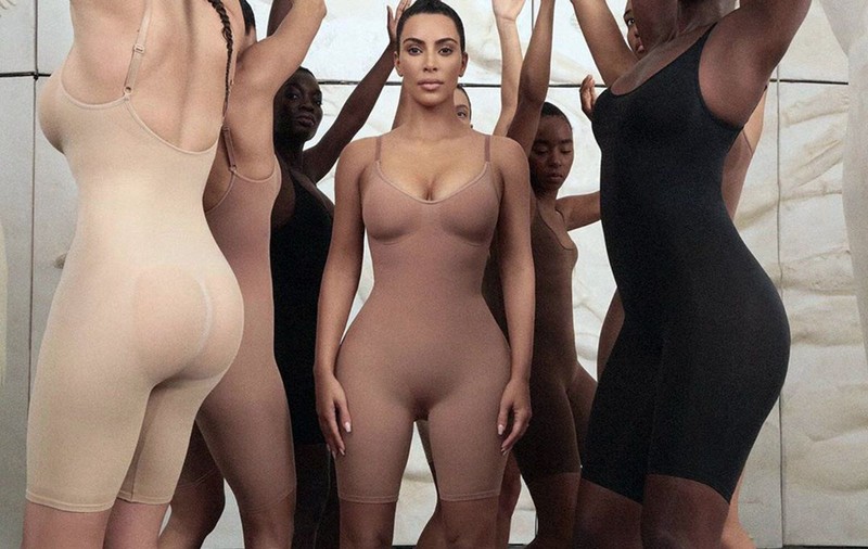 Kim Kardashian a renunțat la utilizarea denumirii de ”Kimono” pentru linia ei de lenjerie intimă