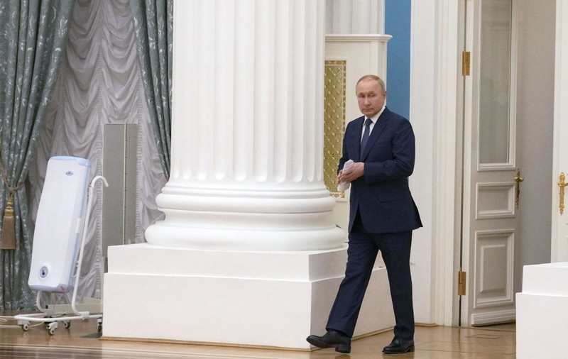 Putin spune că Rusia se simte amenințată de posibilitatea ca Ucraina să dezvolte arme nucleare