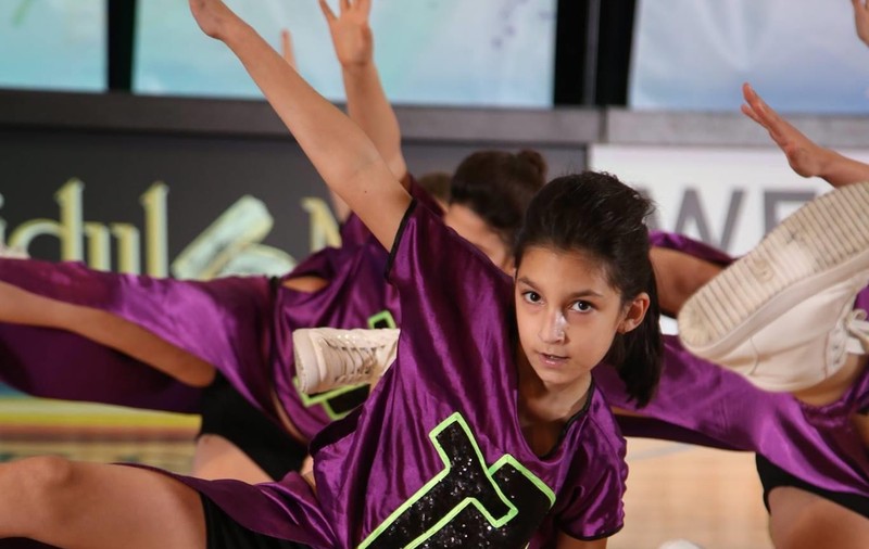 [Excelență la 14 ani] Laila Ismail, tânăra de 14 ani specializată în street dance la nivel profesionist, visează să ajute oamenii să-și înțeleagă emoțiile prin dans (publicitate)