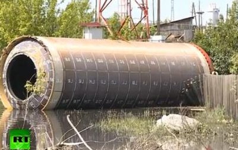 Un misterios TUB de metal a ajuns într-un sat din Rusia! Ce poate fi? | VIDEO