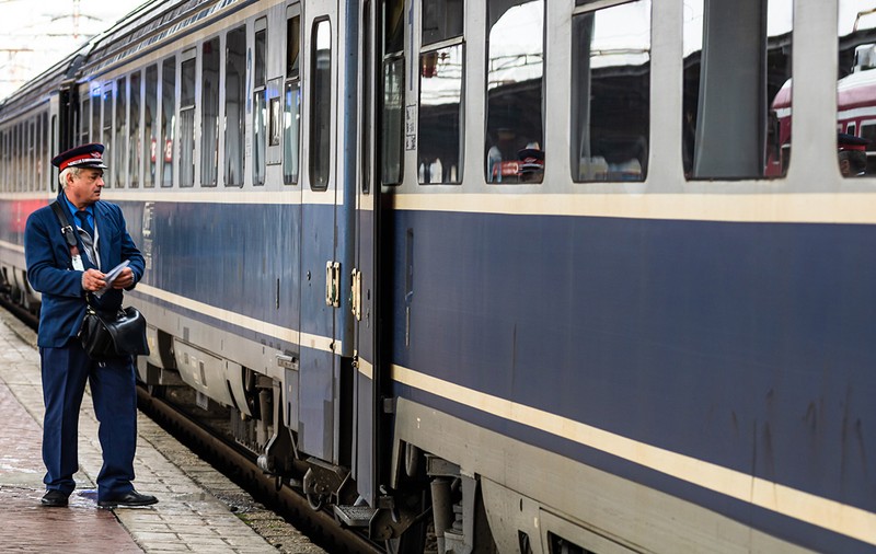 Întârziere de 14 ore pentru un tren Mangalia-Timișoara, după ce s-au defectat și locomotiva lui, și cea trimisă în ajutor