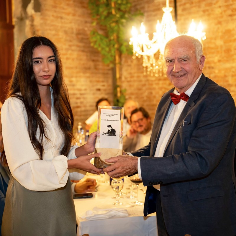 Lavinia Georgiana Marcu și Nicolae Rațiu. Sursa foto: Facebook / Rațiu Center for Democracy