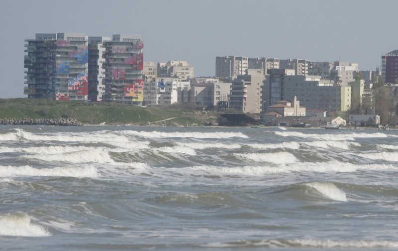 Un tânăr s-a înecat în mare din cauza curenţilor puternici