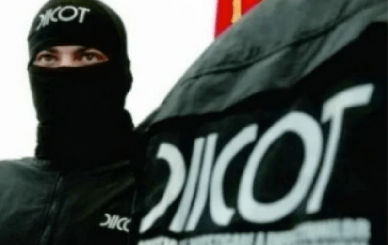 Poliția Română, peste 40 de acțiuni operative pentru destructurarea grupărilor de criminalitate organizată, în ultimele două săptămâni. S-au confiscat droguri, echipamente IT și bani obținuți ilegal