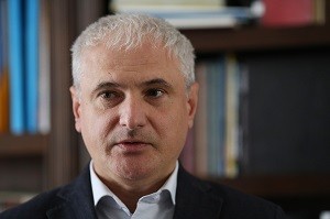 Cum arătau românii în secolul XX ne spune istoricul Adrian Majuru