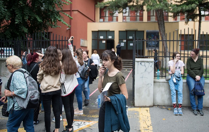 Consiliul Național al Elevilor solicită Ministerului Educației urgentarea publicării planului de reluare a cursurilor