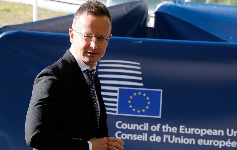 Budapesta a anunțat în ce condiții va fi de acord cu embargoul UE asupra importurilor de țiței din Rusia