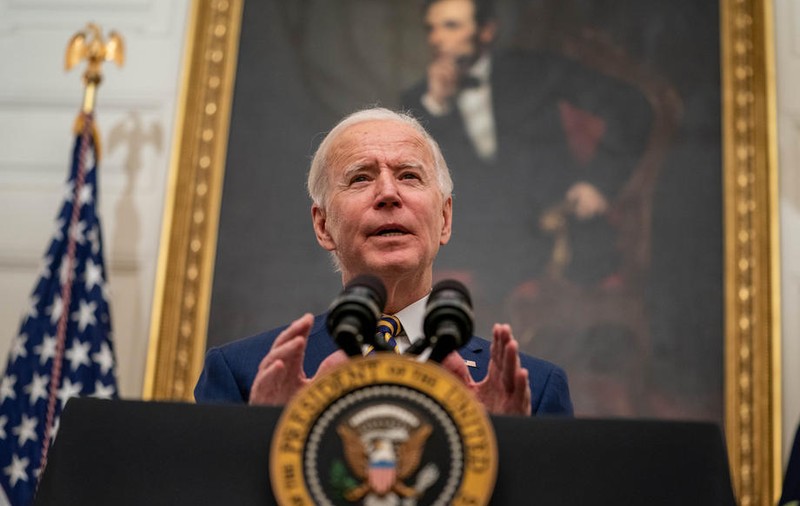 Președintele Joe Biden reînnoiește restricțiile de călătorie în SUA pentru combaterea pandemiei de COVID