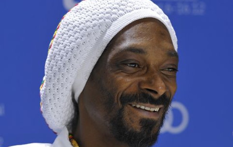 Snoop Dogg: "Am fost un proxenet adevărat în timpul turneului meu din 2003. Nu le luam banii fetelor, era fascinaţia de a fi proxenet"
