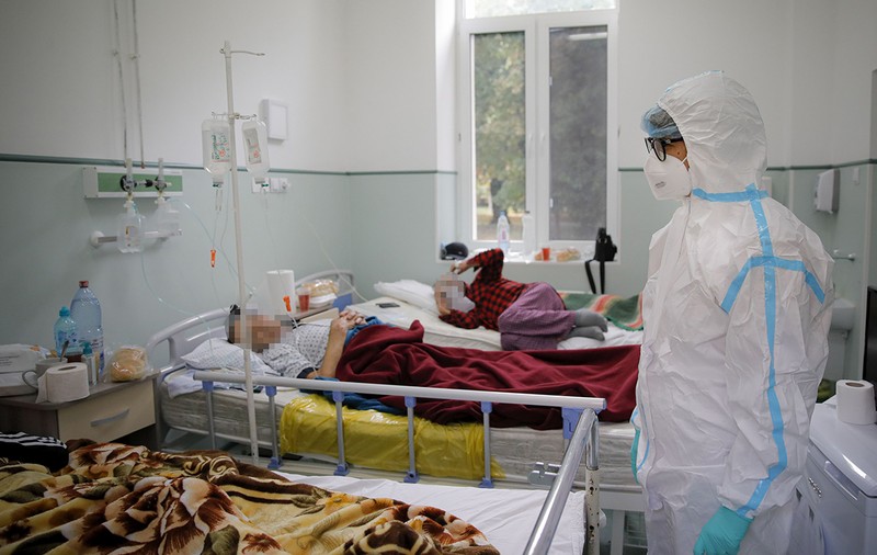 Spitalele din Timișoara cumpără pături și saci de dormit, după prima noapte în frig. „Căutăm soluții”