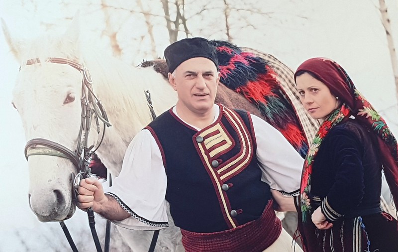 Mândria aromânilor de ziua lor: ”Noi nu avem nici un asistat social!”