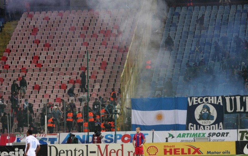 Fanii lui Napoli despre români: ”O rasă de rahat, neam de ţigani de rahat”