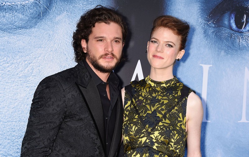 Vedetele din Game of Thrones, Kit Harington și Rose Leslie, și-au anunțat logodna
