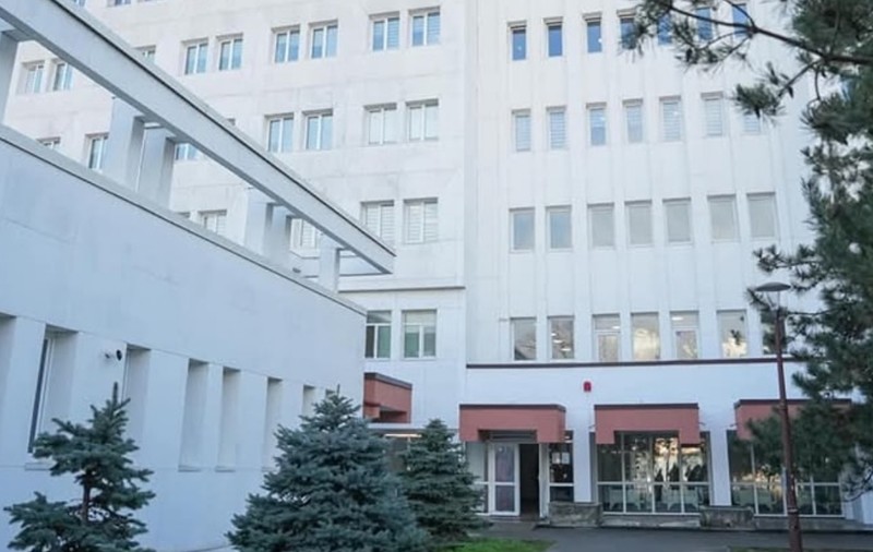 Primăria Craiova cumpără un bloc cu trei etaje ca să mute birourile Spitalului de Boli Infecțioase