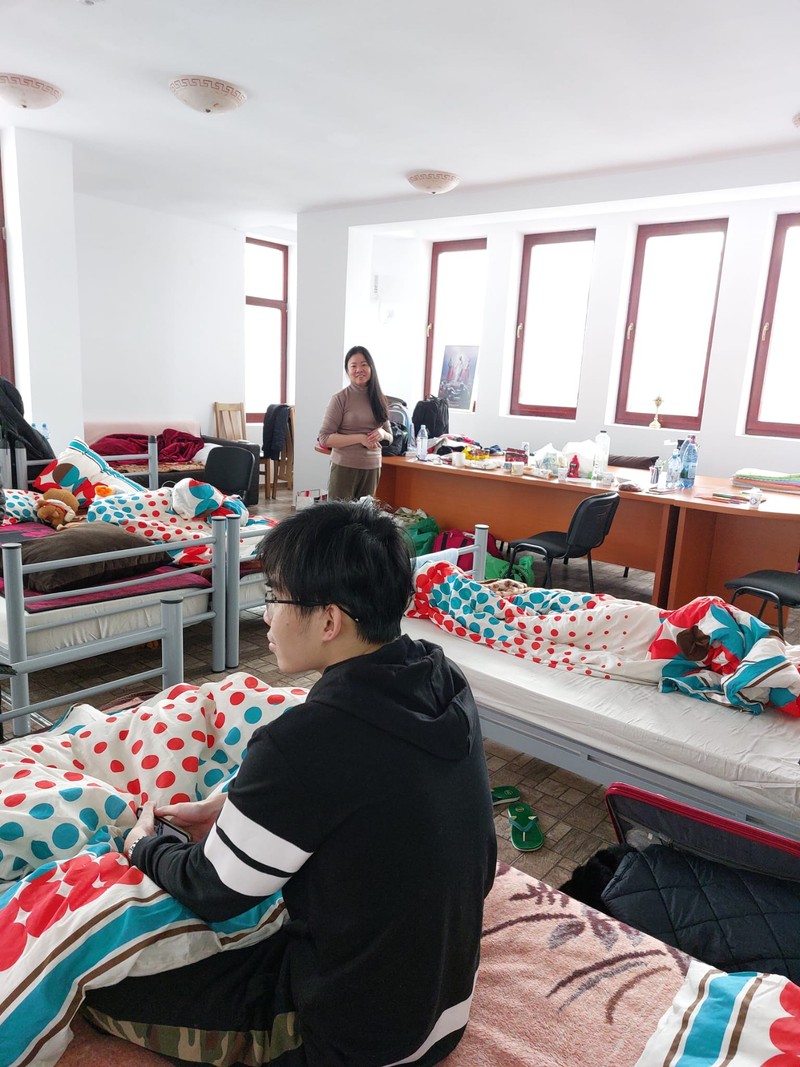Vietnamezi care au fugit din Ucraina au primit ajutor la Niculițel