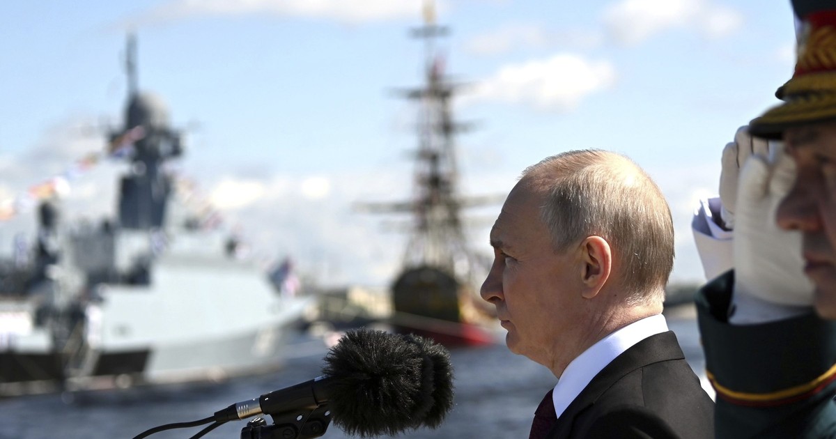 Vladimir Putin, la parada navală din 30 iulie 2023 Foto: Hepta