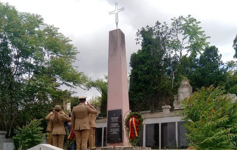 Cum explică MApN faptul că militarii de la Turda au depus coroane la monumentul soldaților ruși și nu la cel al românilor : "O eroare din cauza emoțiilor"
