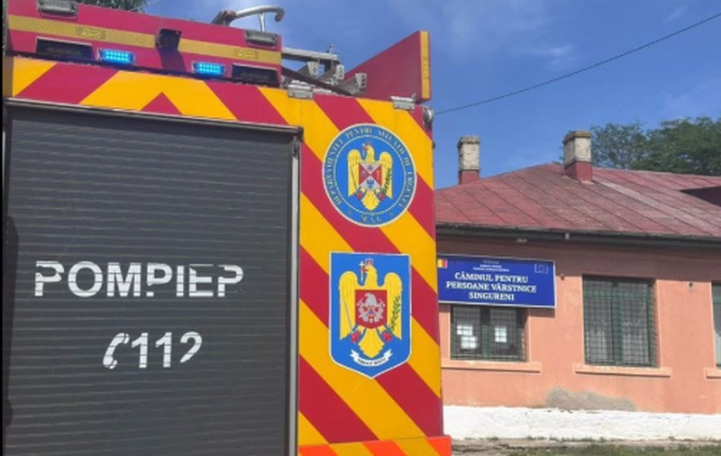 Incendiu la un cămin de bătrâni din Singureni, județul Giurgiu. Peste 40 de persoane, evacuate de urgență