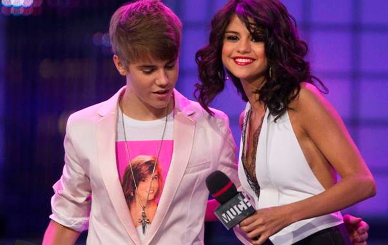 Selena Gomez şi Justin Bieber s-au despărţit