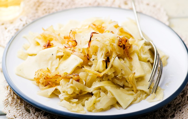 Preparate cu murături. Rețete inedite, rapide și delicioase cu gogonele și castraveți acri