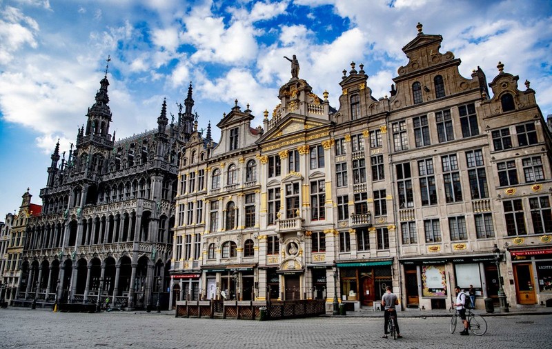 Angajaţii belgieni vor putea lucra patru zile pe săptămână cu o condiție