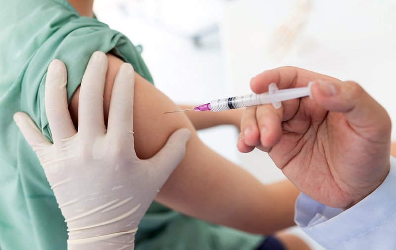 Cele mai tinere persoane care urmează să fie vaccinate împlinesc 16 ani cu doar câteva zile înainte