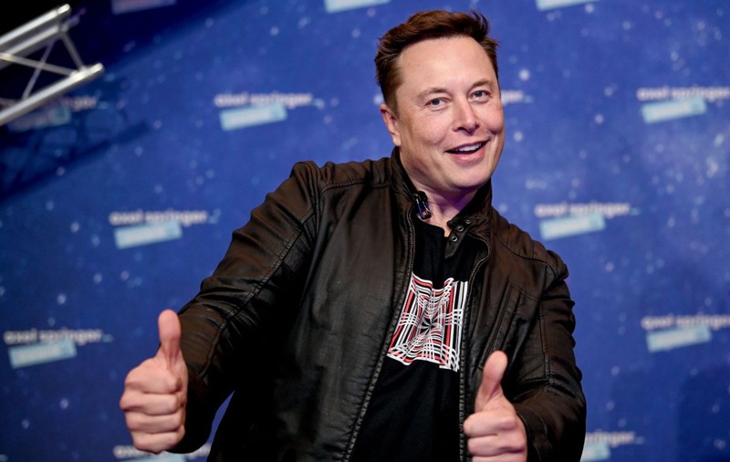 Elon Musk recunoaște că a luat ketamină pentru a-și trata „starea de spirit negativă” și îi laudă beneficiile. Investitorii sunt tot mai îngrijorați