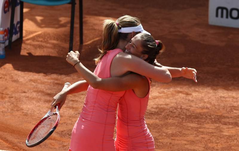Tenis. Elena Bogdan şi Mihaela Buzărnescu, învingătoare la dublu în Canada