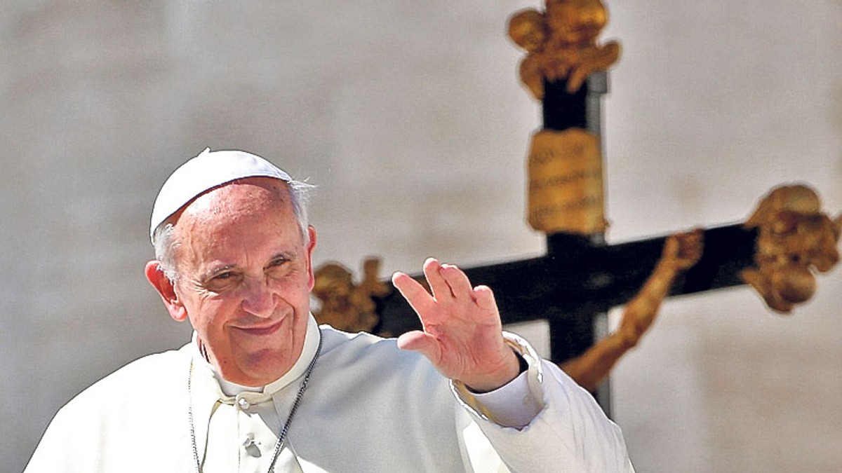Papa Francisc le laudă pe femeile care își iartă soții când le înșală