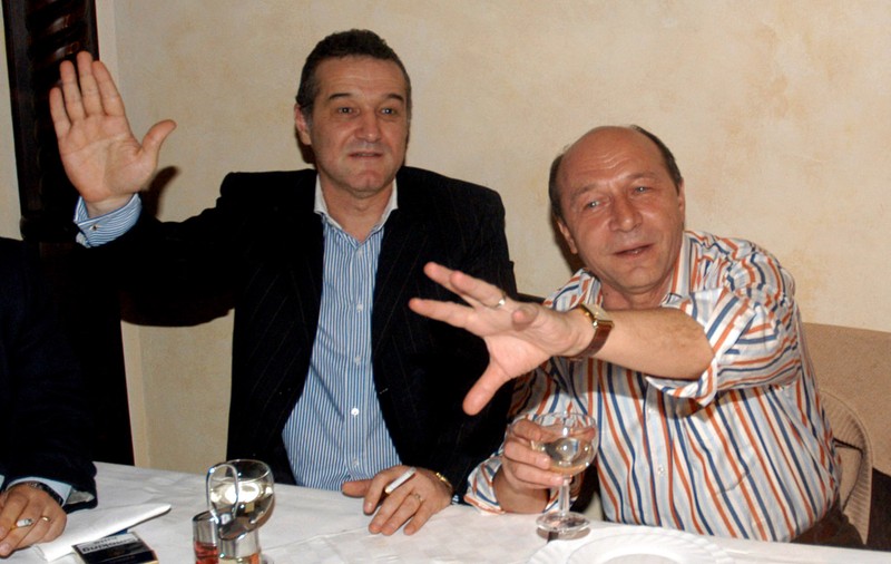 SCANDALUL ”MARCA” / Traian Băsescu a pus Armata la zid! ^”O mizerie!”