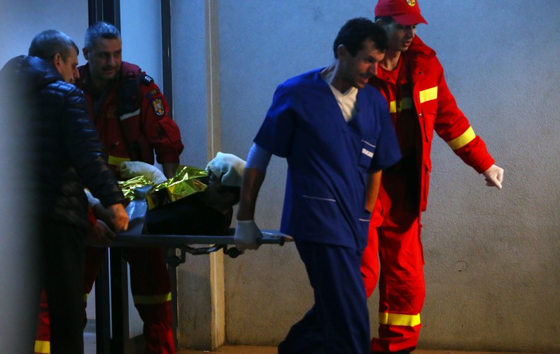 Tragedia din COLECTIV. 37 de răniți sunt încă internați, în țară și în străinătate | FOTO & VIDEO