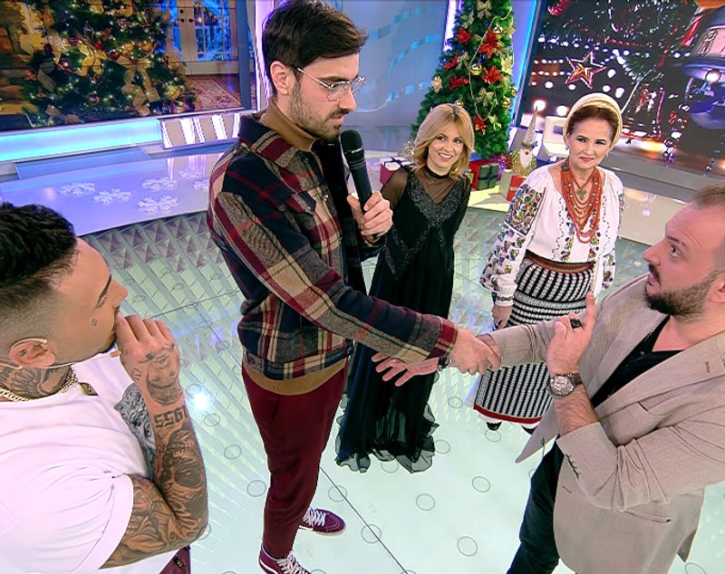 Steliana Sima, Emilia Ghinescu, Elena Merișoreanu, Nicoleta Voica petrec în ultima zi a anului, la "Acces Direct" | FOTO