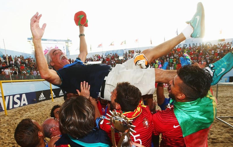 Portugalia, cea mai bună la fotbal pe plajă. Au trecut de Tahiti