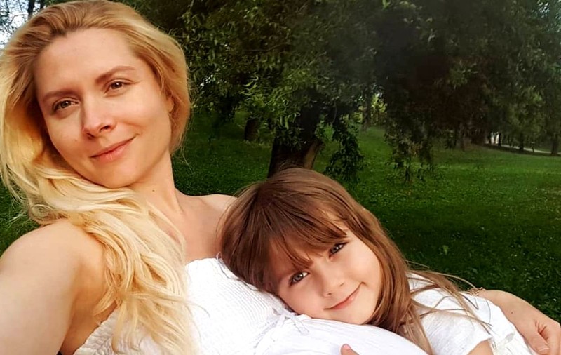 Ianna Novac și Octavian Dobrotă și-au botezat băiețelul. Momente emoționante alături de familie și prieteni