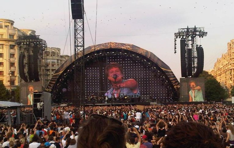 Foto | Primele imagini de la concertul lui Bon Jovi