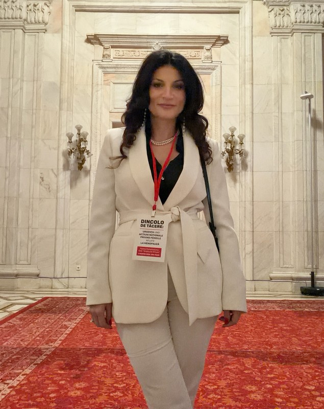 Ioana Ginghină spune că actualul soț i-a crescut fiica: „Cristi a dus-o la școală în fiecare dimineață”. Alexandru Papadopol, tot mai absent din viața lui Ruxi