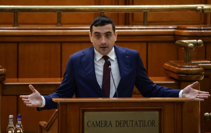 George Simion a anunțat, înaintea votului moțiunii de cenzură, că AUR e pregătit să își asume o viitoare guvernare: „Ne asumăm viitorul acestei țări”