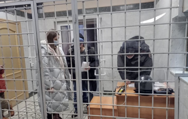 Prețul curajului în Rusia. Cum s-a schimbat viața tinerei protestatare despre care Libertatea a scris în februarie. „În fața apartamentului mă așteptau doi bărbați”
