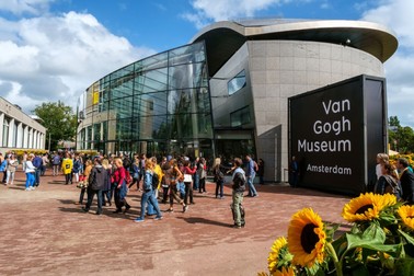 Locuri de vizitat în Amsterdam - Muzeul Van Gogh
