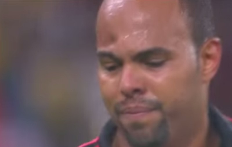 Incredibil. Și-a fracturat craniul pe terenul de fotbal / VIDEO