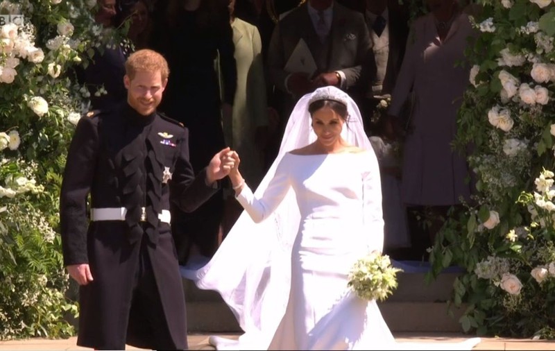 Reacția Palatului Buckingham după ce prințul Harry și Meghan Markle au decis să renunțe la rangul de “seniori” în familia regală