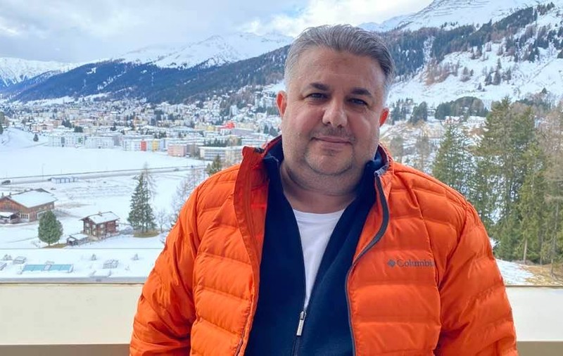 Un candidat la o primărie din Dâmbovița a murit din cauza noului coronavirus. Mesajul bărbatului de pe patul de spital