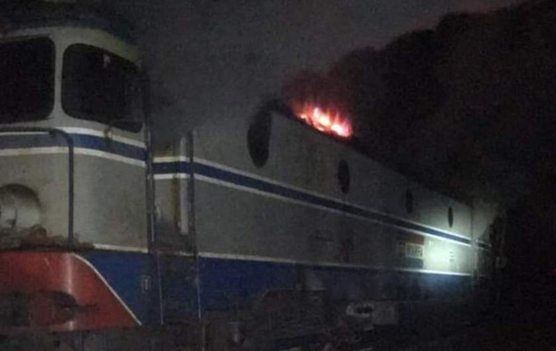 Locomotiva trenului București – Timișoara a luat foc. 200 de călători au fost evacuaţi