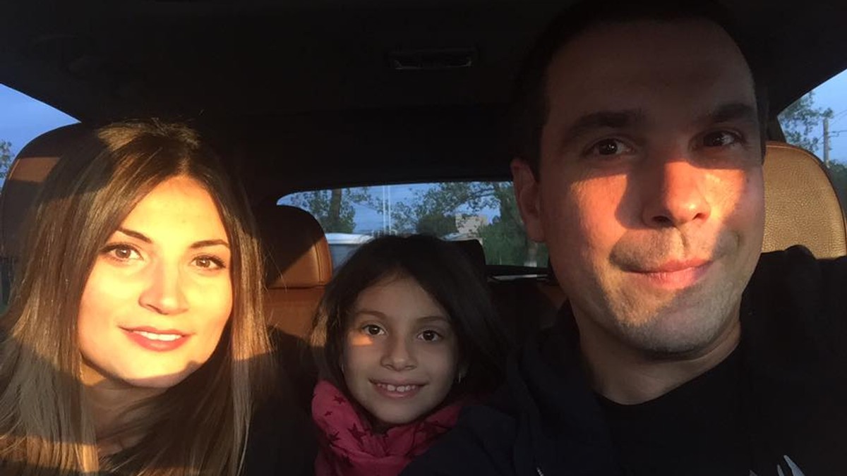 Ioana Ginghină și soțul ei, Alexandru papadopol au împlinit 9 ani de casnicie, alături de fetița lor, Ruxi,