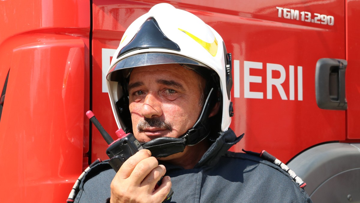 Plutonierul adjutant șef Aurel Negrea, de la Detașamentul de Pompieri Târgu Jiu