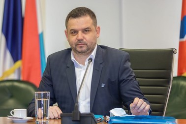 Adrian Burlacu, actualul primar